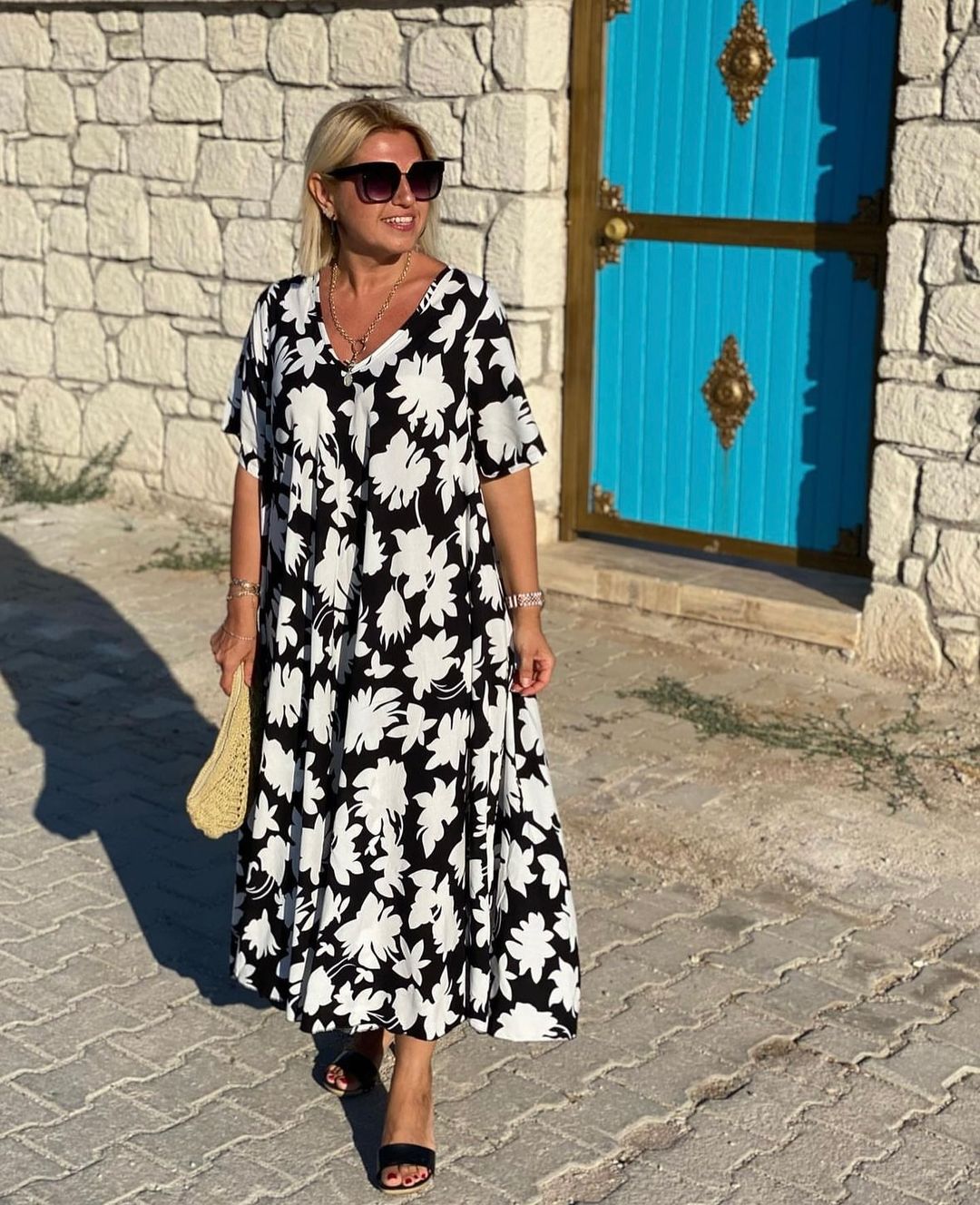 CAMILIA | ELEGANT DRESS WITH TUMMY COVERAGE