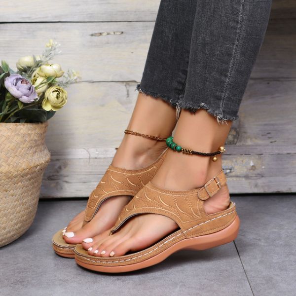 JOANNE | ELEGANT HEELED SANDALS