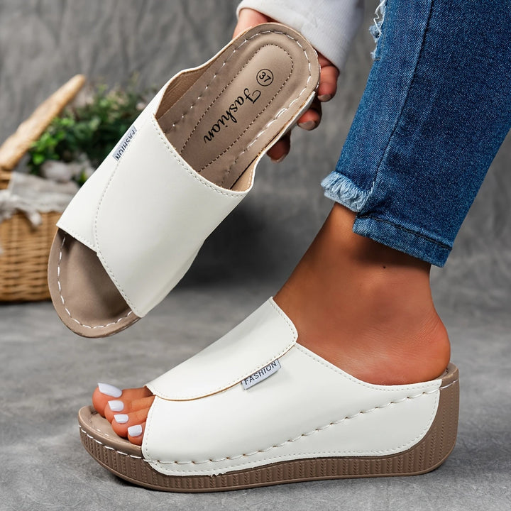 WIANA | ELEGANT ORTHOPAEDIC SANDALS