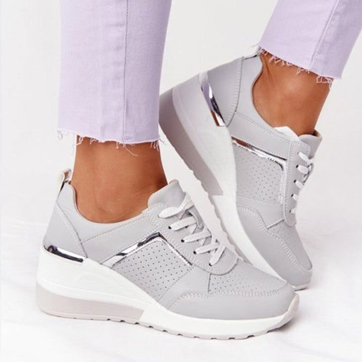 SORELIA | STYLISH ORTHOPAEDIC SNEAKERS