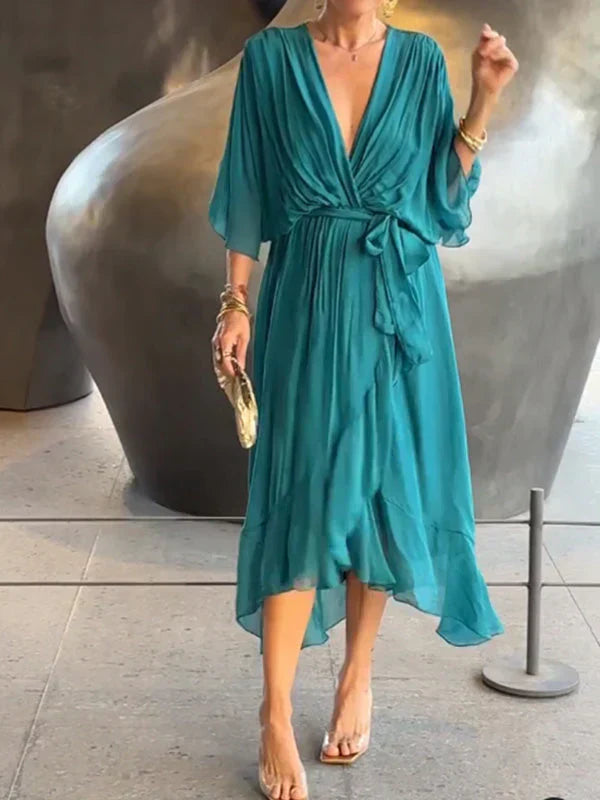 DORI | FLOWY LIGHT DRESS WITH V-NECK